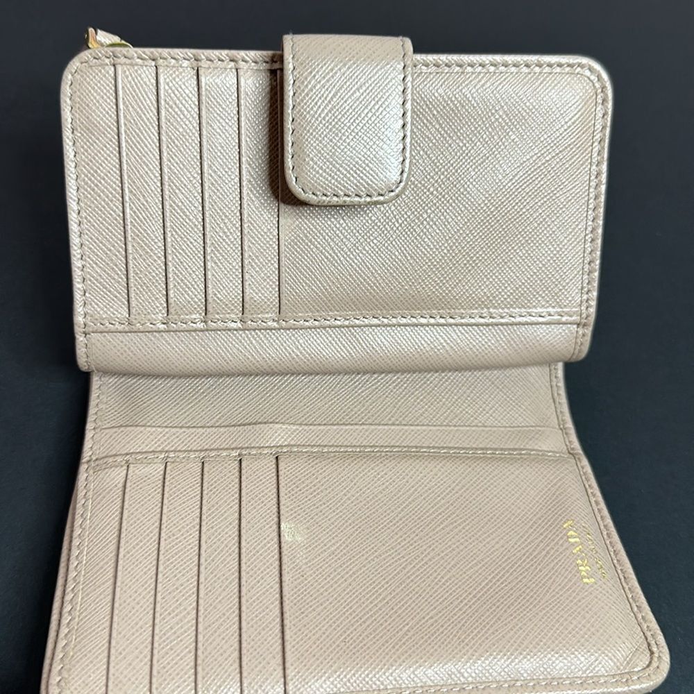 💯Authentic Prada Short Wallet🍀 - Picture 3 of 17